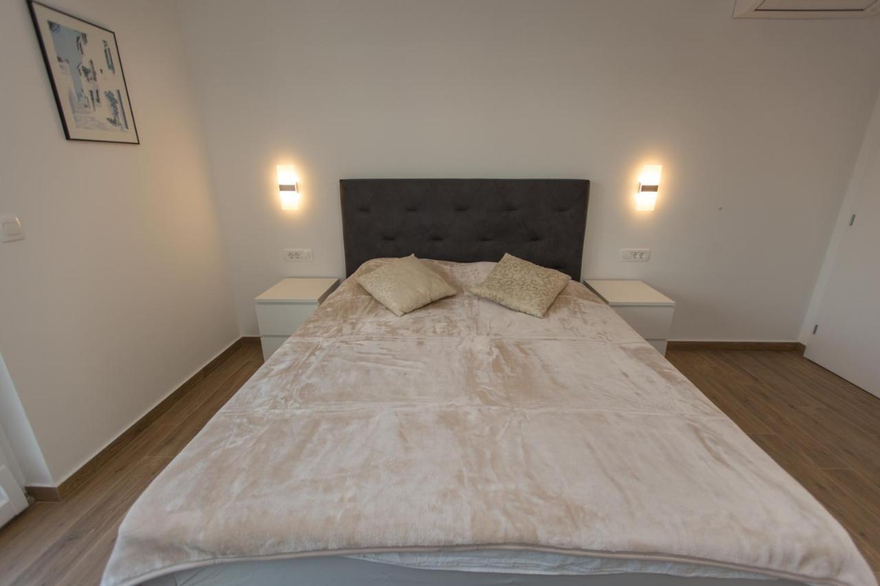 Casa Lidia - Modern & Spacious & Few Steps To & Breathtaking View Apartment *