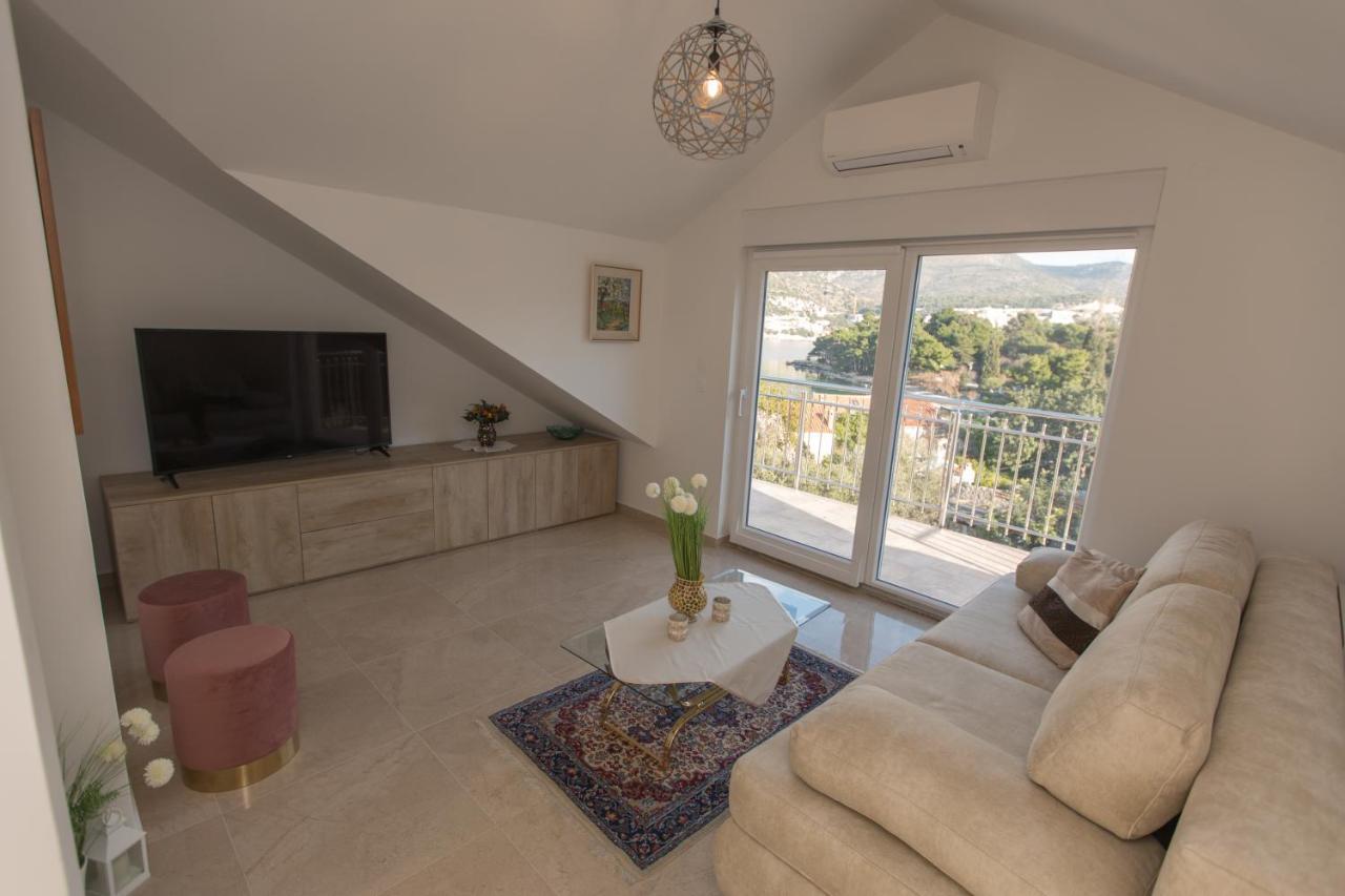 Apartment Casa Lidia - Modern & Spacious & Few Steps To & Breathtaking View